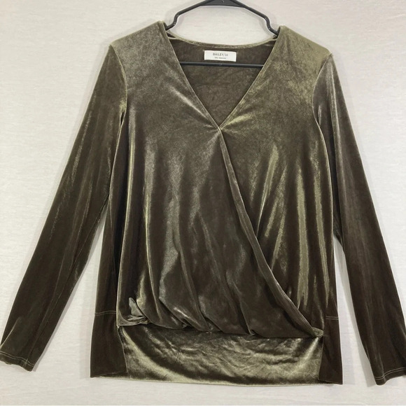 Revolve Bailey 44 Green Velvet Stretch Top Size Small - Picture 1 of 9